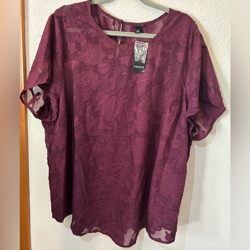 NWT Torrid violet Floral Blouse